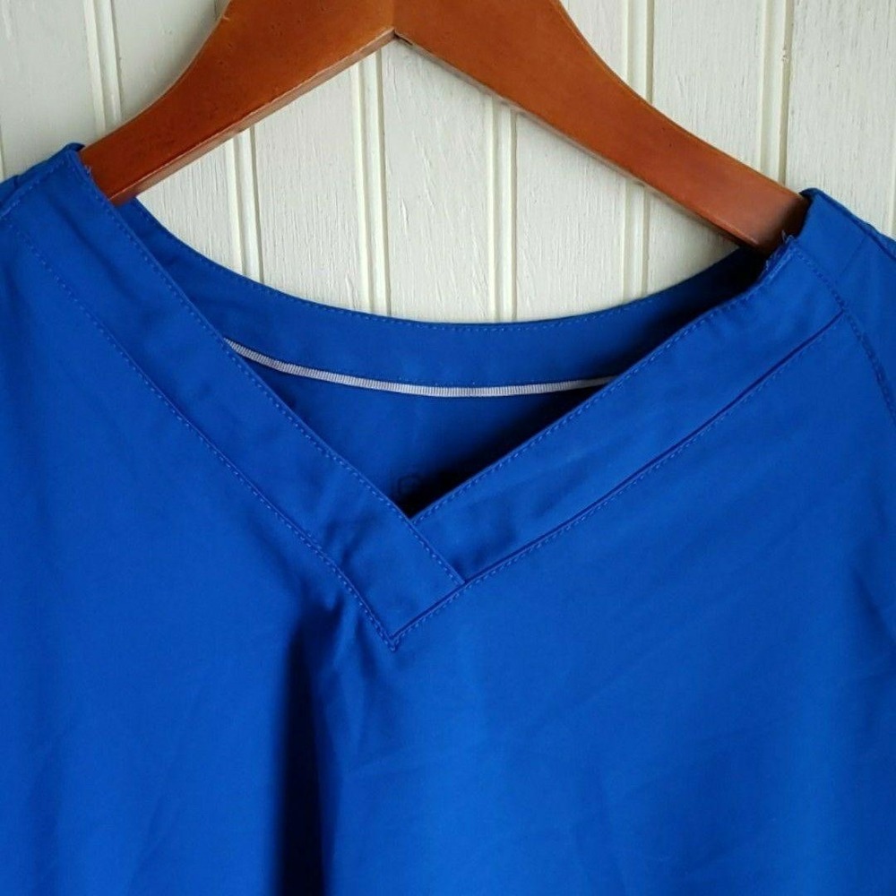 WonderWink Scrub Top Womens Medium Blue V Neck Short Sleeve‎ Tunic Pockets